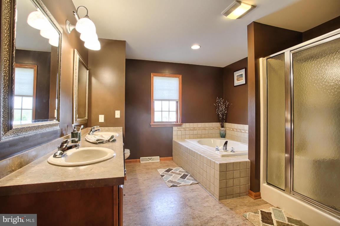 736 Rohen Ridge Drive Lititz, PA 17543 - Photo 24 of 32