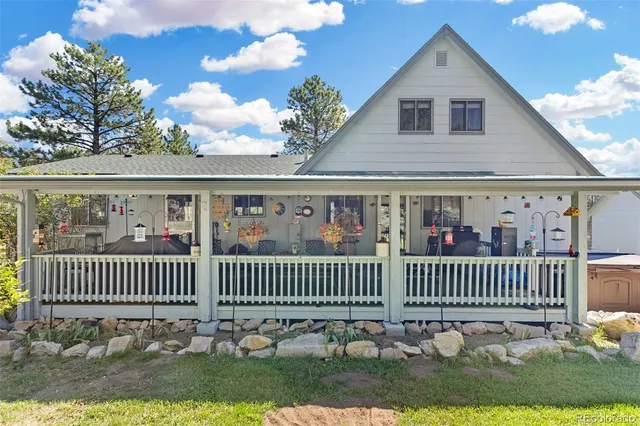 a living room filled with furniture