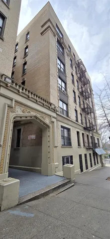 $595,000 | 618 Riverside Drive, Unit 24 | Hamilton Heights