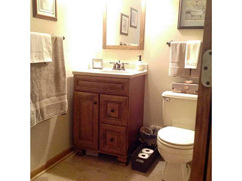 8039 Folkstone Road Indianapolis, IN 46268 - Photo 14 of 24 Gallery Image 14