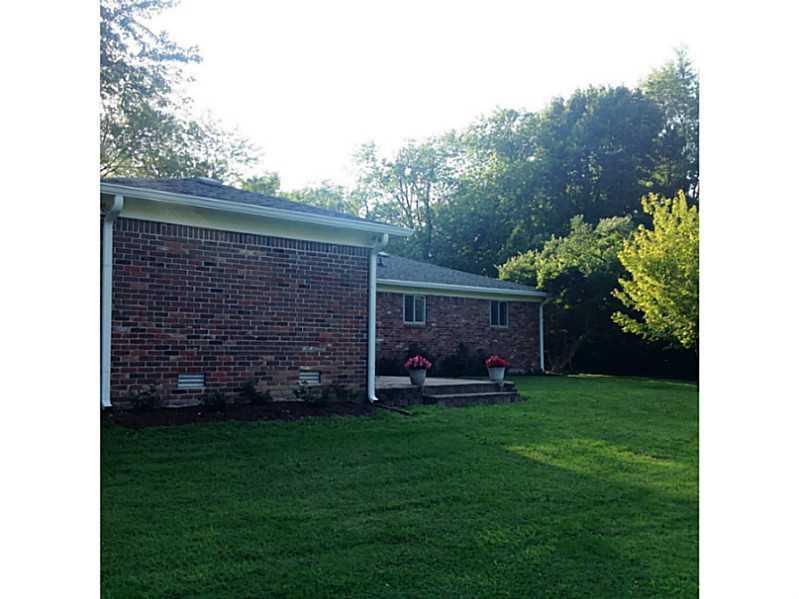 8039 Folkstone Road Indianapolis, IN 46268 - Photo 23 of 24 Gallery Image 23