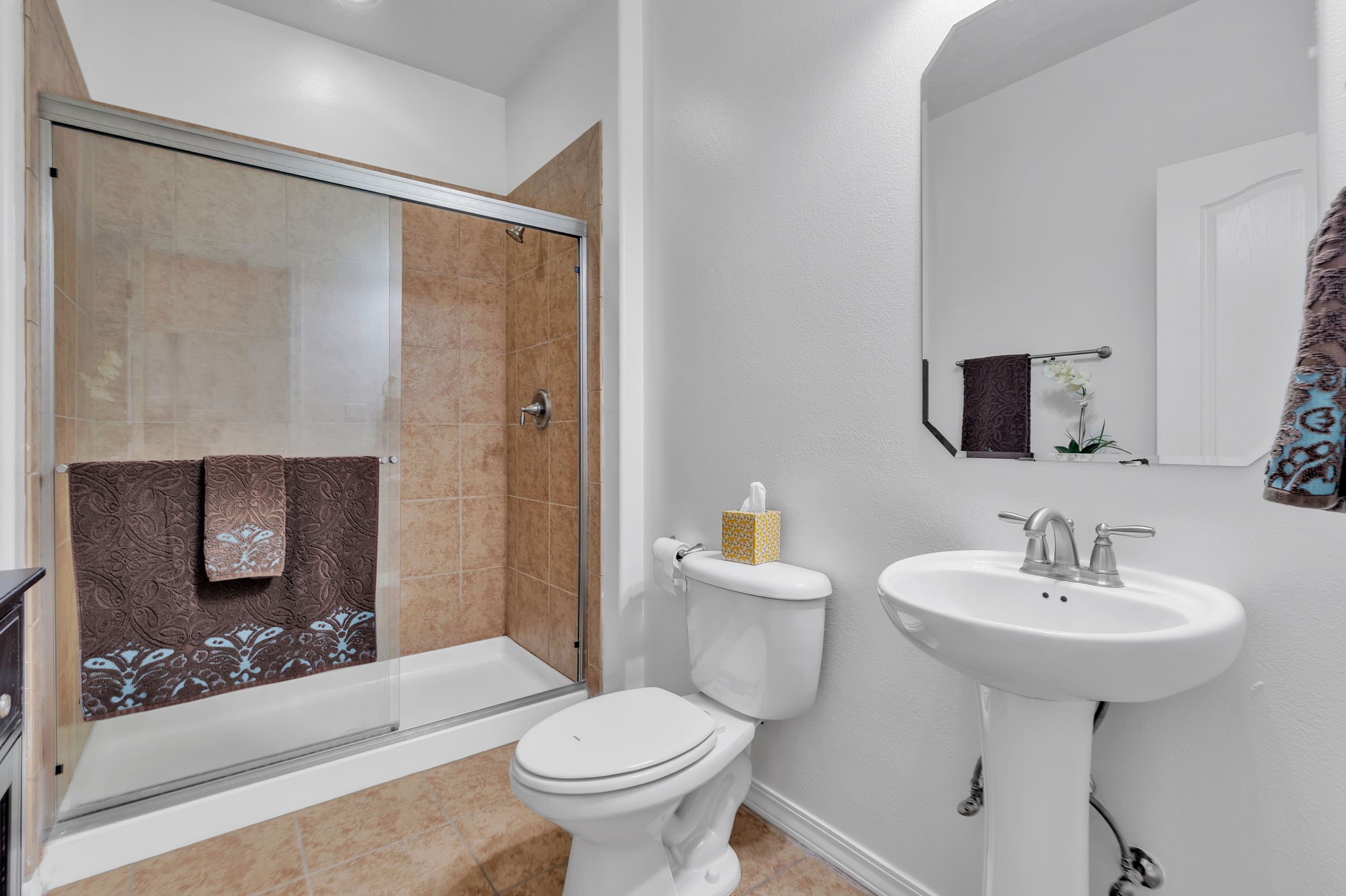 6914 Wrangell Loop Northeast Rio Rancho, NM 87144 - Photo 23 of 61 Downstairs Bathroom