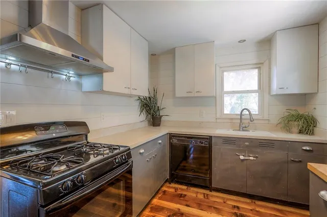 $239,950 | 2801 South 8th Terrace, Kansas City, KS 66103