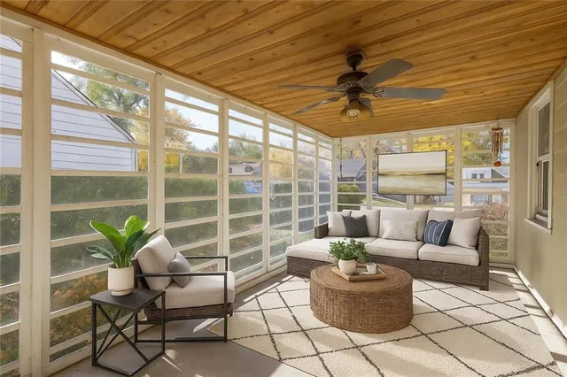 $239,950 | 2801 South 8th Terrace, Kansas City, KS 66103