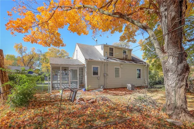 $239,950 | 2801 South 8th Terrace, Kansas City, KS 66103