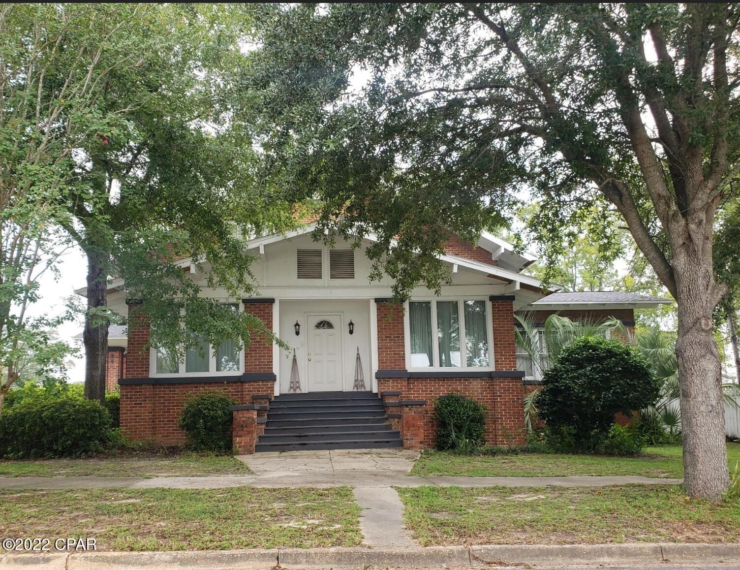 709 5th Street Chipley, FL 32428 - Photo 3 of 21