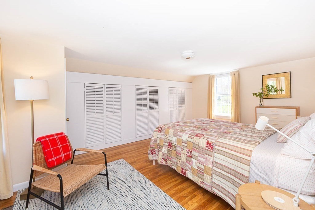 13 Vulcan Street Gloucester, MA 01930 - Photo 23 of 36