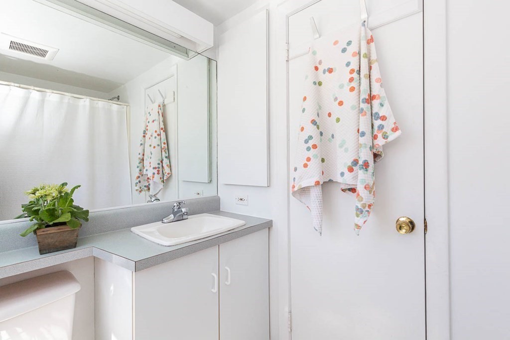 13 Vulcan Street Gloucester, MA 01930 - Photo 30 of 36