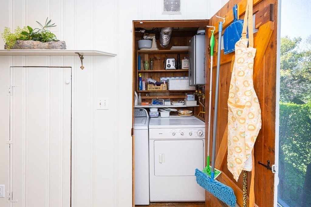 13 Vulcan Street Gloucester, MA 01930 - Photo 33 of 36