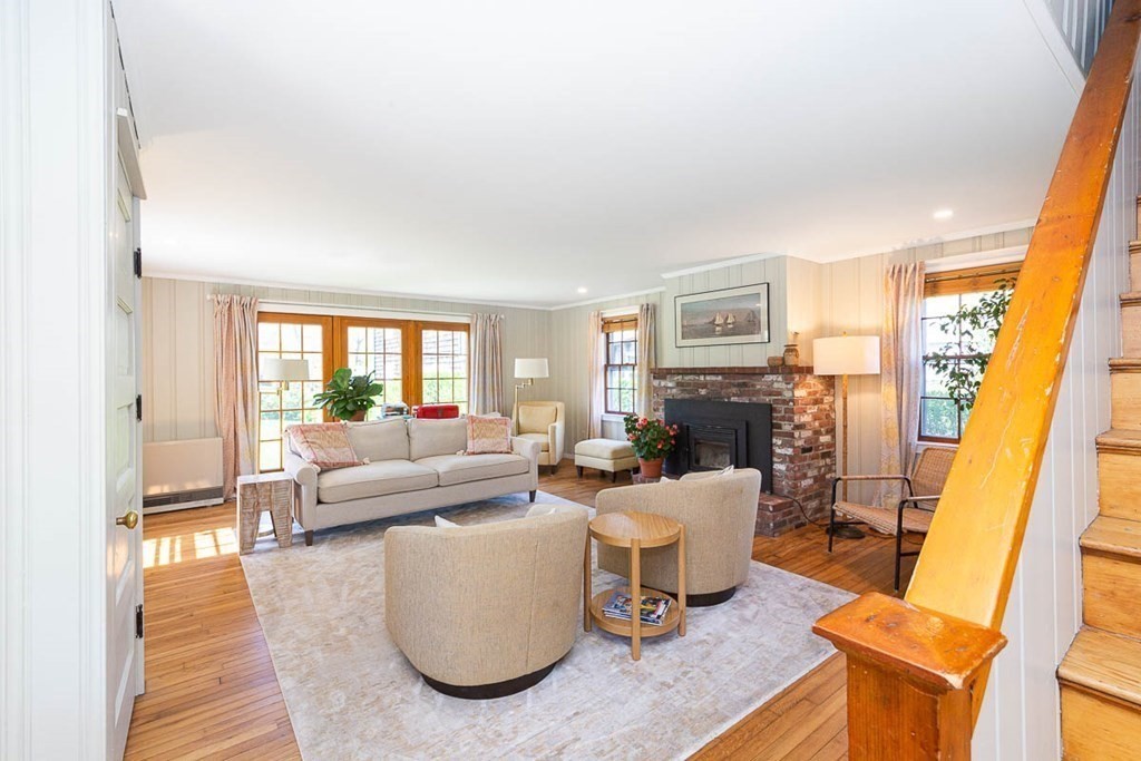 13 Vulcan Street Gloucester, MA 01930 - Photo 8 of 36