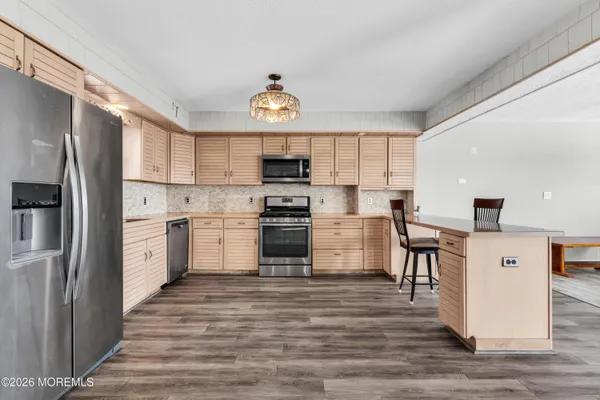 $550,000 | 143 South Captain Drive, Little Egg Harbor, NJ 08087