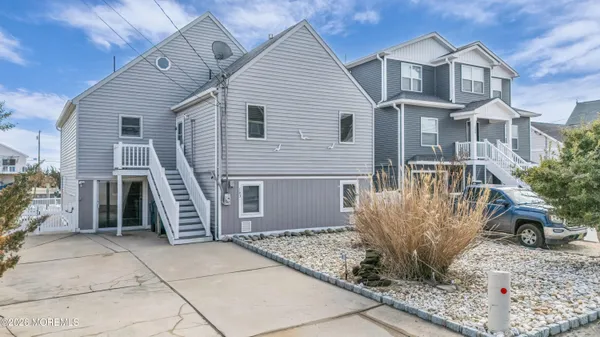$550,000 | 143 South Captain Drive, Little Egg Harbor, NJ 08087