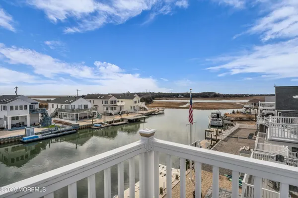 $550,000 | 143 South Captain Drive, Little Egg Harbor, NJ 08087