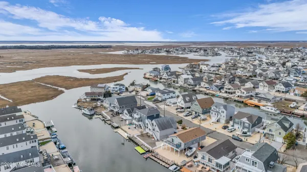 $550,000 | 143 South Captain Drive, Little Egg Harbor, NJ 08087