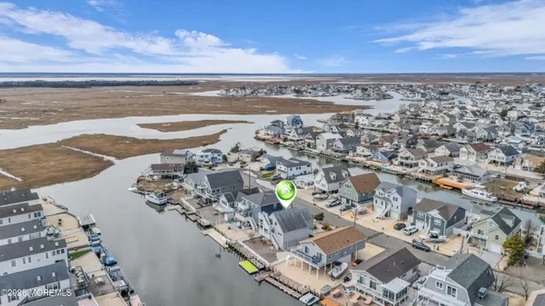 $550,000 | 143 South Captain Drive, Little Egg Harbor, NJ 08087