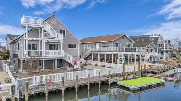 $550,000 | 143 South Captain Drive, Little Egg Harbor, NJ 08087