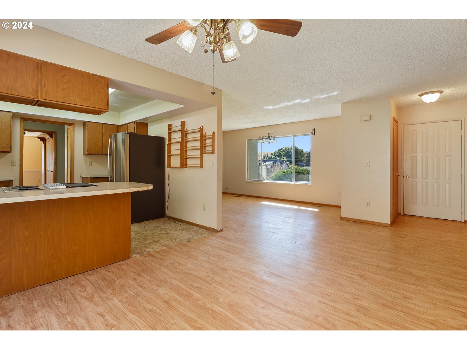 280 Northeast 5th Street Dufur, OR 97021 - Photo 3 of 30 Gallery Image 3
