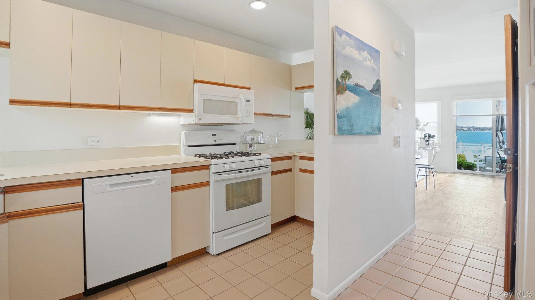 49 Canoe Place Road, Unit 416 Hampton Bays, NY 11946 - Photo 14 of 30
