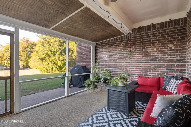 $375,000 | 624 Bending Oak South, Hernando, MS 38632