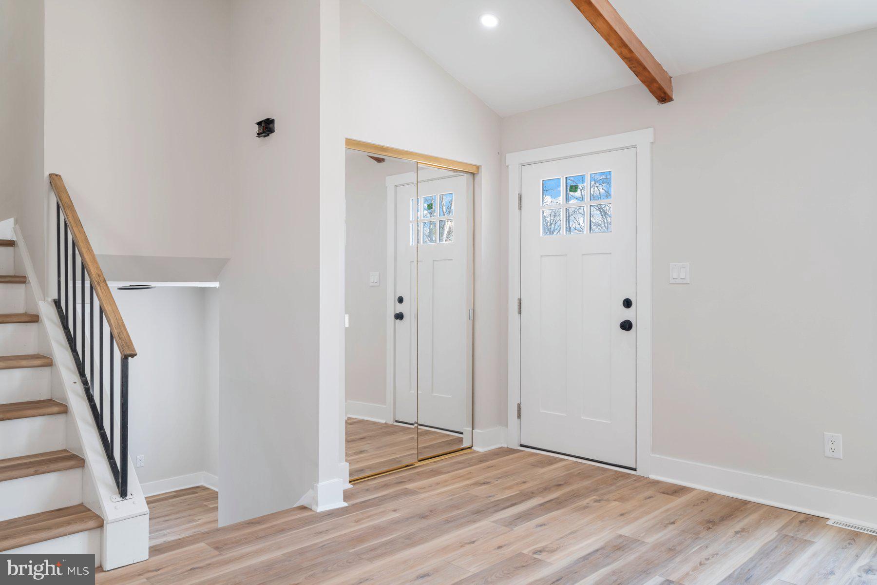 5233 Lightning View Road Columbia, MD 21045 - Photo 5 of 38 Gallery Image 5