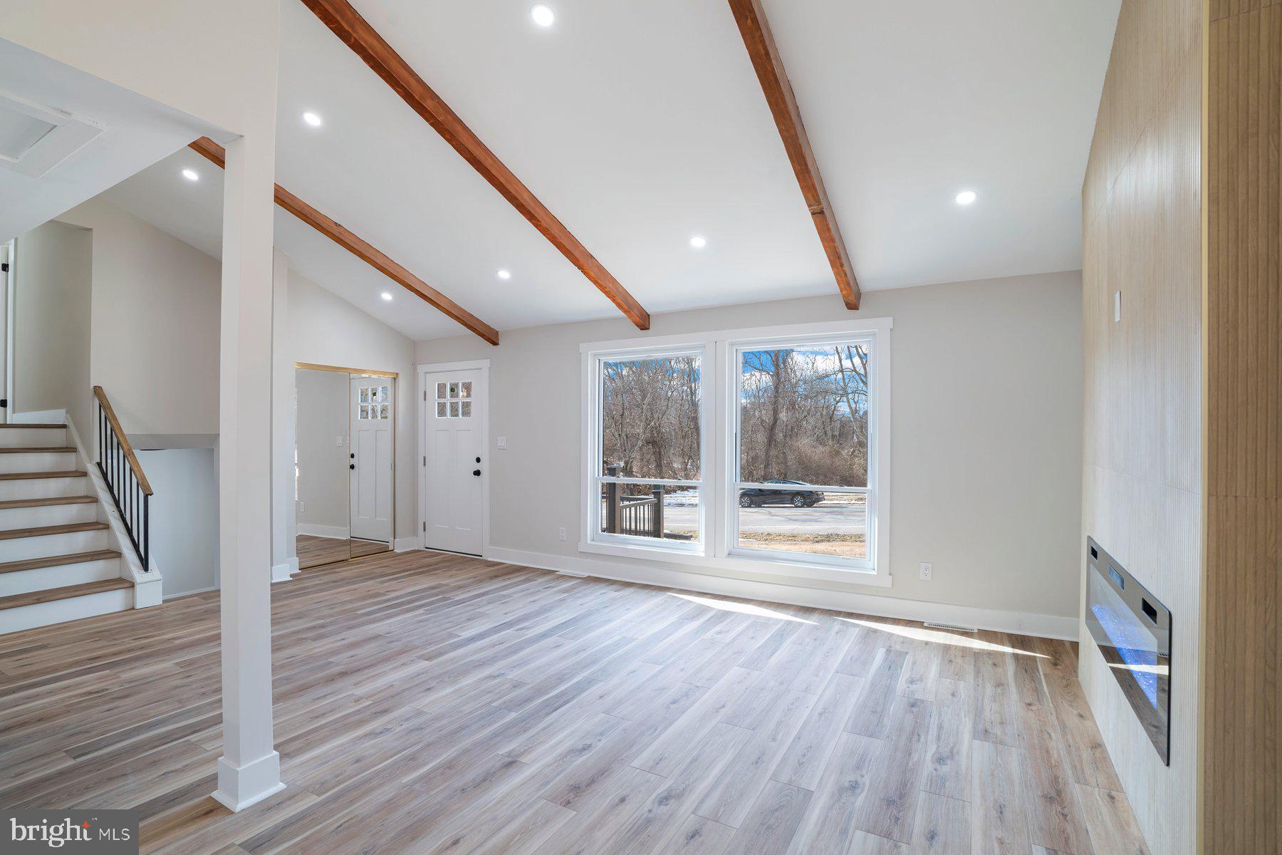 5233 Lightning View Road Columbia, MD 21045 - Photo 7 of 38 Gallery Image 7
