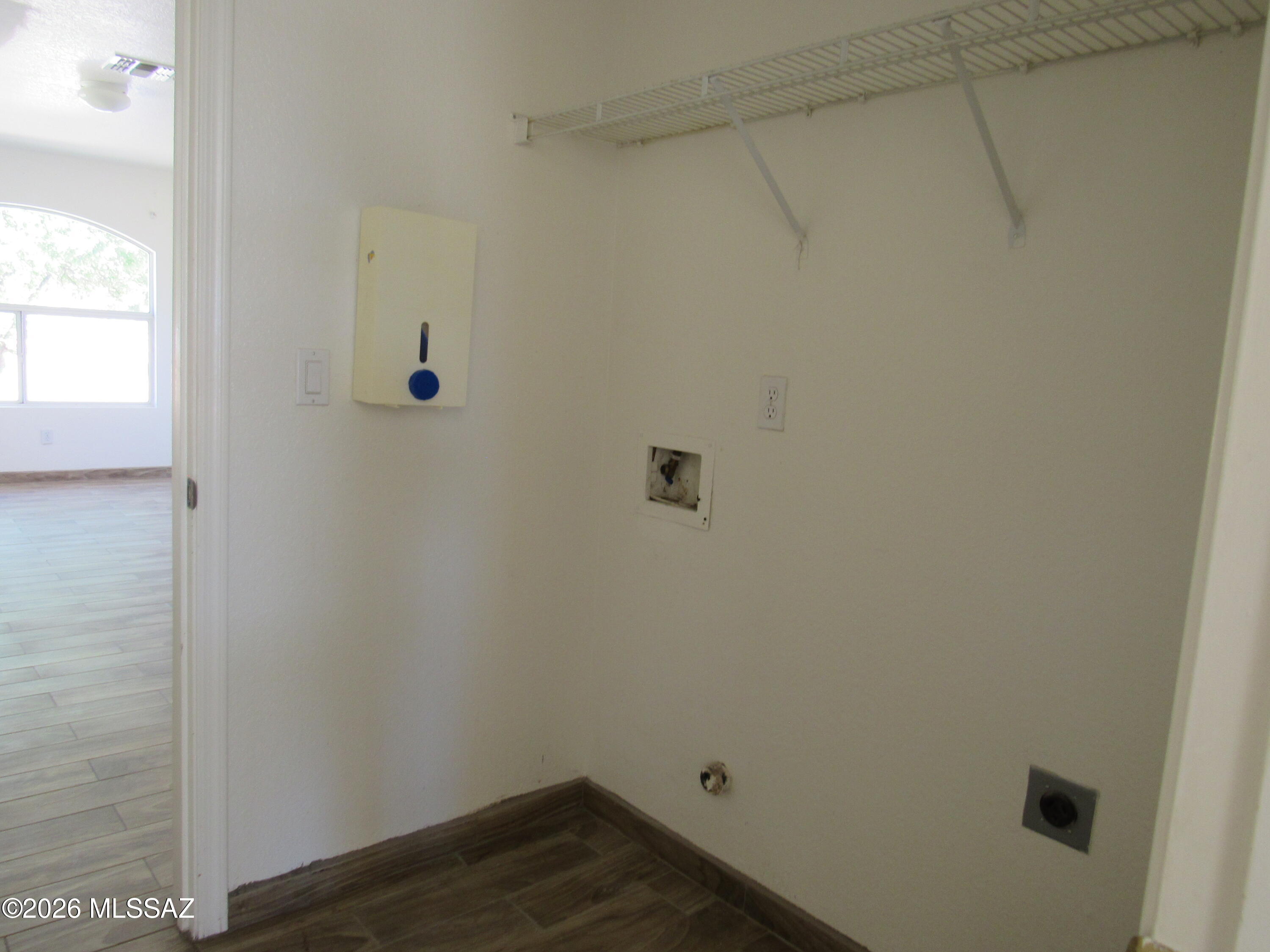 221 Camino Mirador Rio Rico, AZ 85648 - Photo 7 of 16 Laundry Room