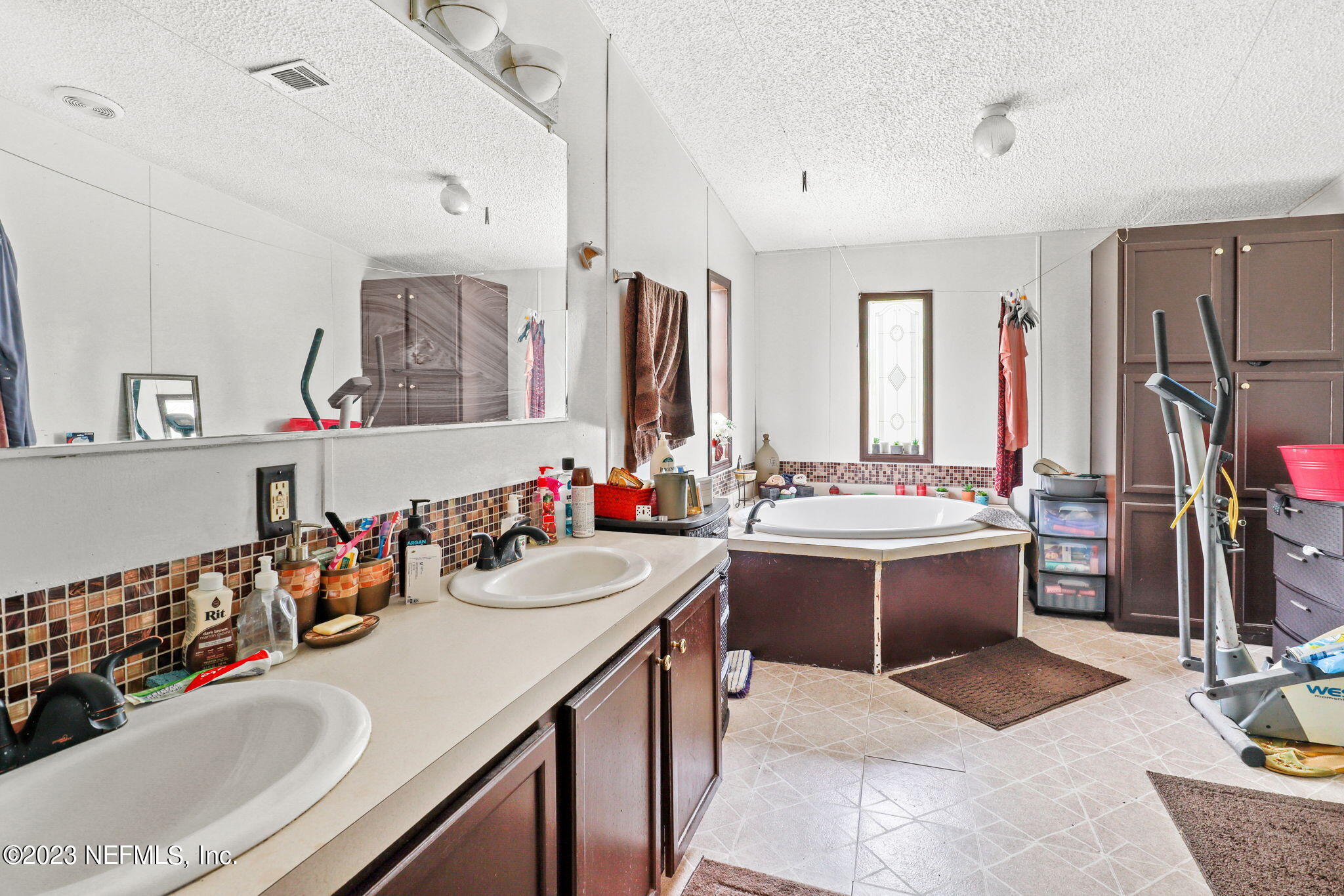 218 Millican Road Palatka, FL 32177 - Photo 16 of 32 15-web-or-mls-_MG_5595