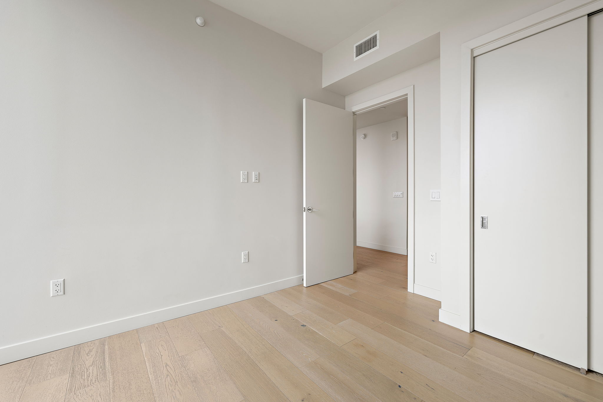 44 East Avenue, Unit 1210 Austin, TX 78701 - Photo 15 of 40 Second bedroom with closet