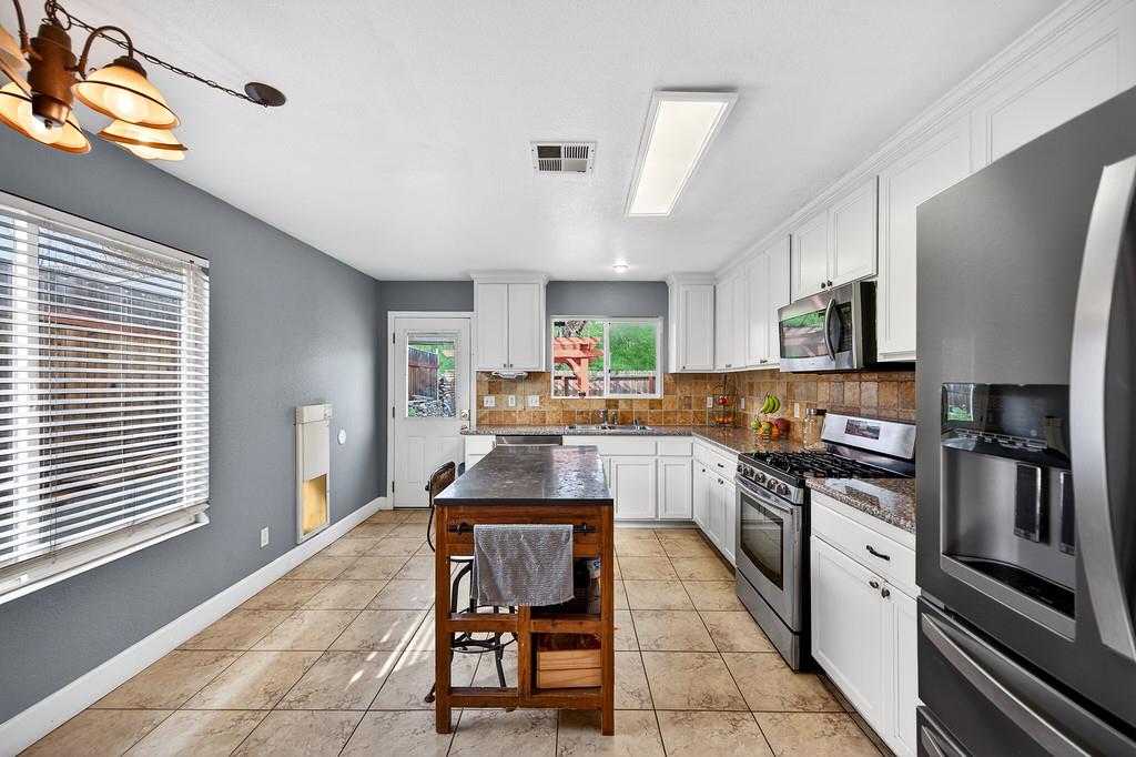 115 Arcade Boulevard Sacramento, CA 95815 - Photo 10 of 24