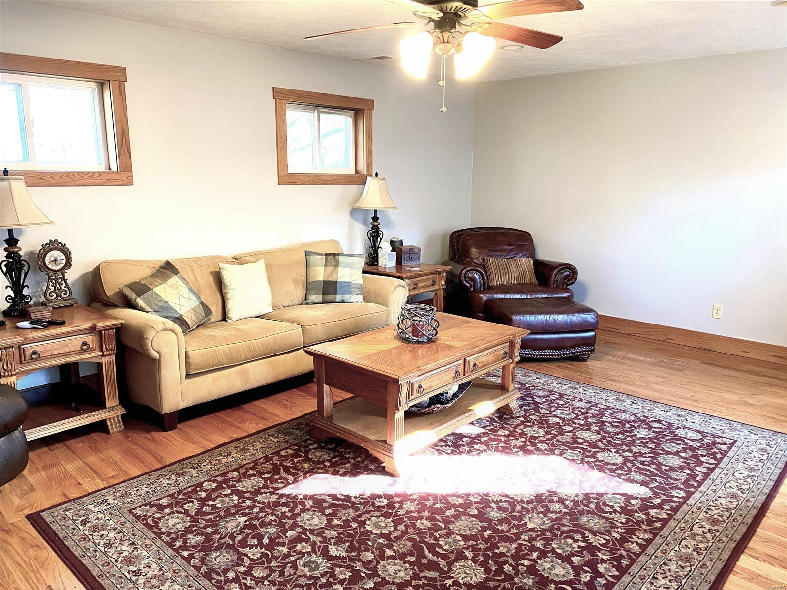 331 Mountain Glen Road Cobden, IL 62920 - Photo 14 of 20 Gallery Image 14