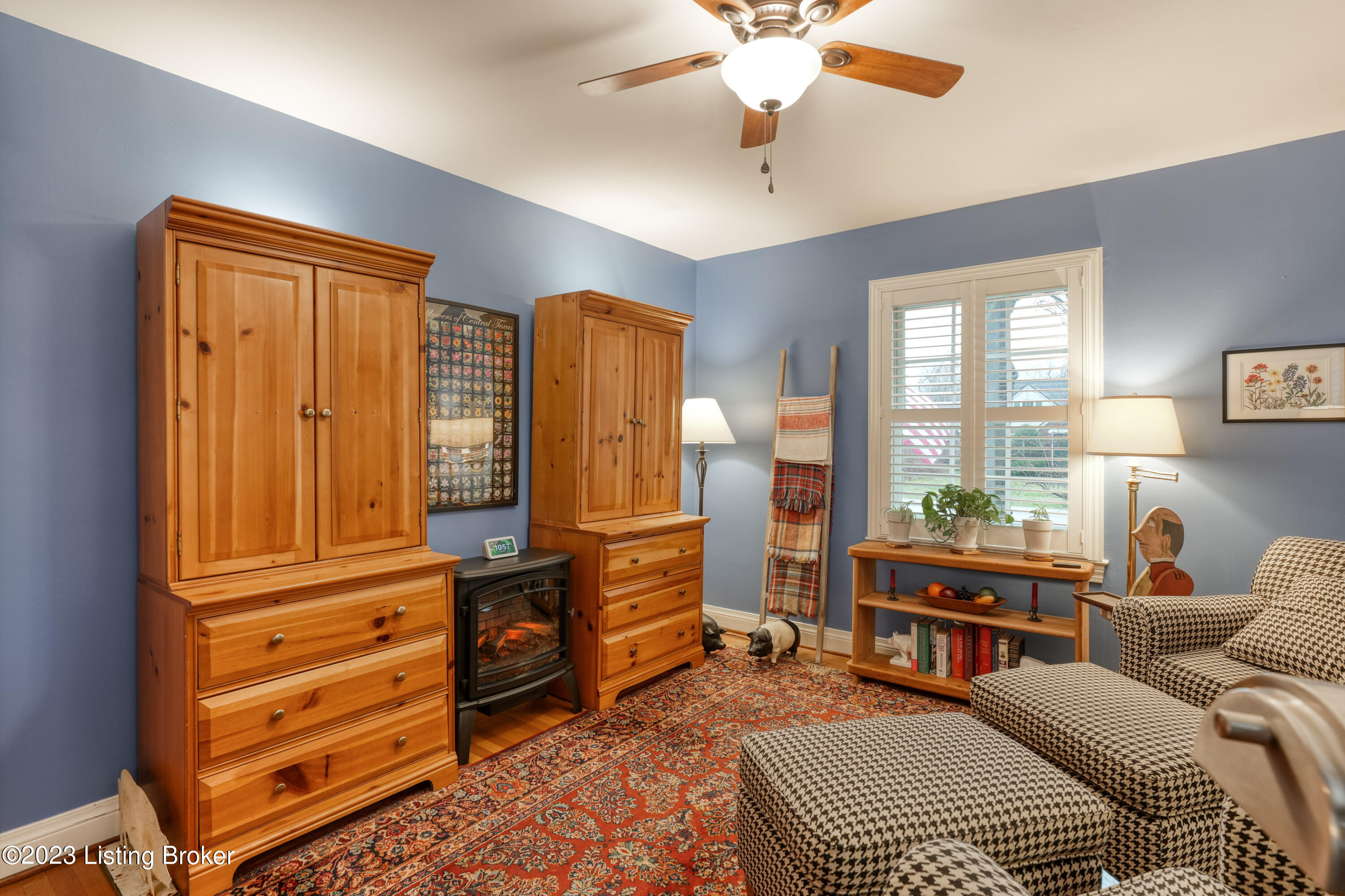 218 Don Allen Road Louisville, KY 40207 - Photo 20 of 48 030 - 20230303 09543
