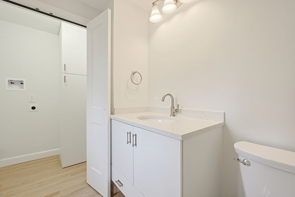 9 Arnold Road Shrewsbury, MA 01545 - Photo 16 of 34