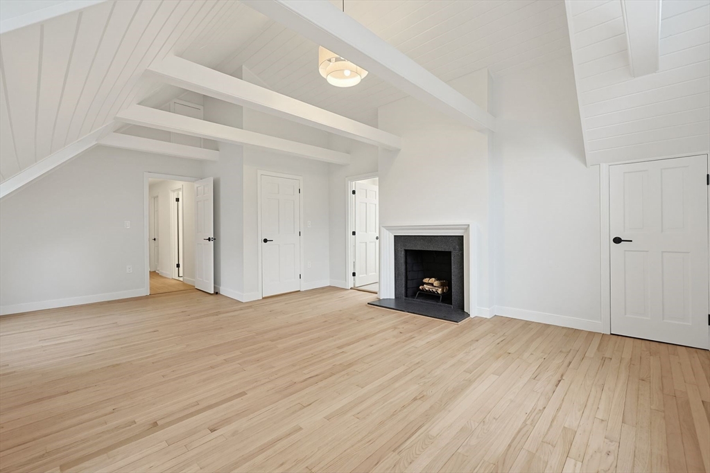 9 Arnold Road Shrewsbury, MA 01545 - Photo 17 of 34