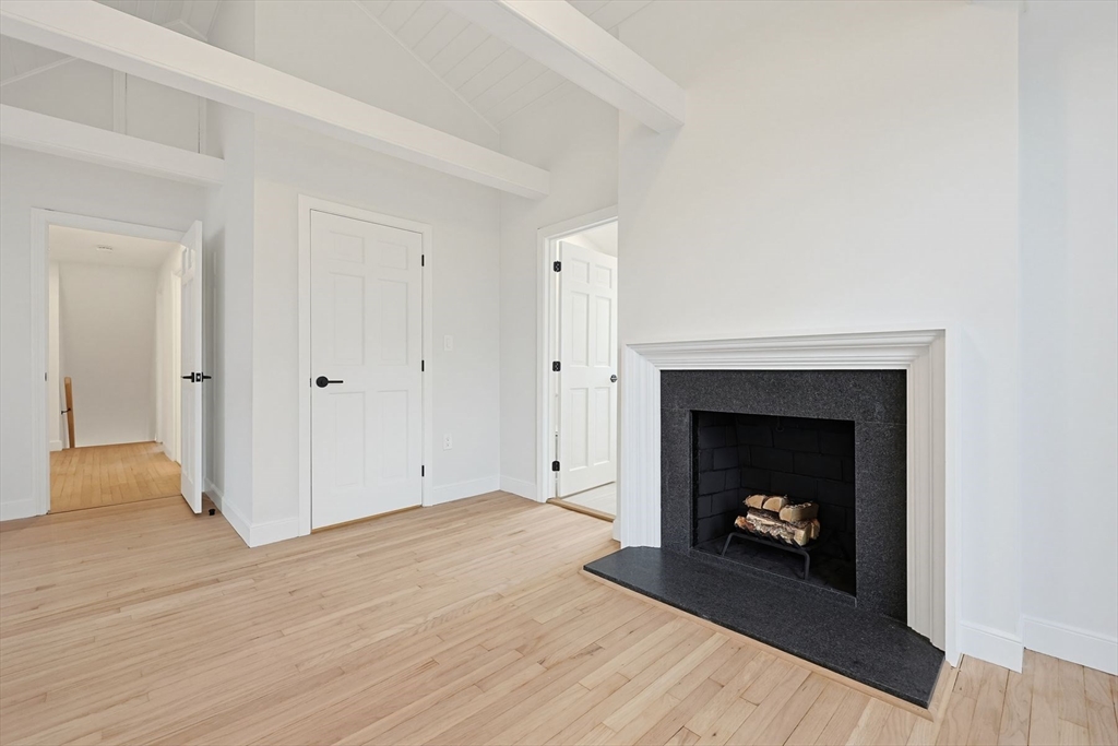 9 Arnold Road Shrewsbury, MA 01545 - Photo 19 of 34