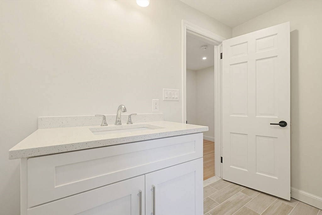 9 Arnold Road Shrewsbury, MA 01545 - Photo 27 of 34