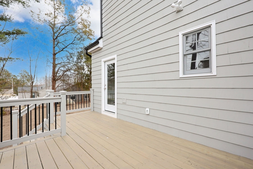 9 Arnold Road Shrewsbury, MA 01545 - Photo 32 of 34