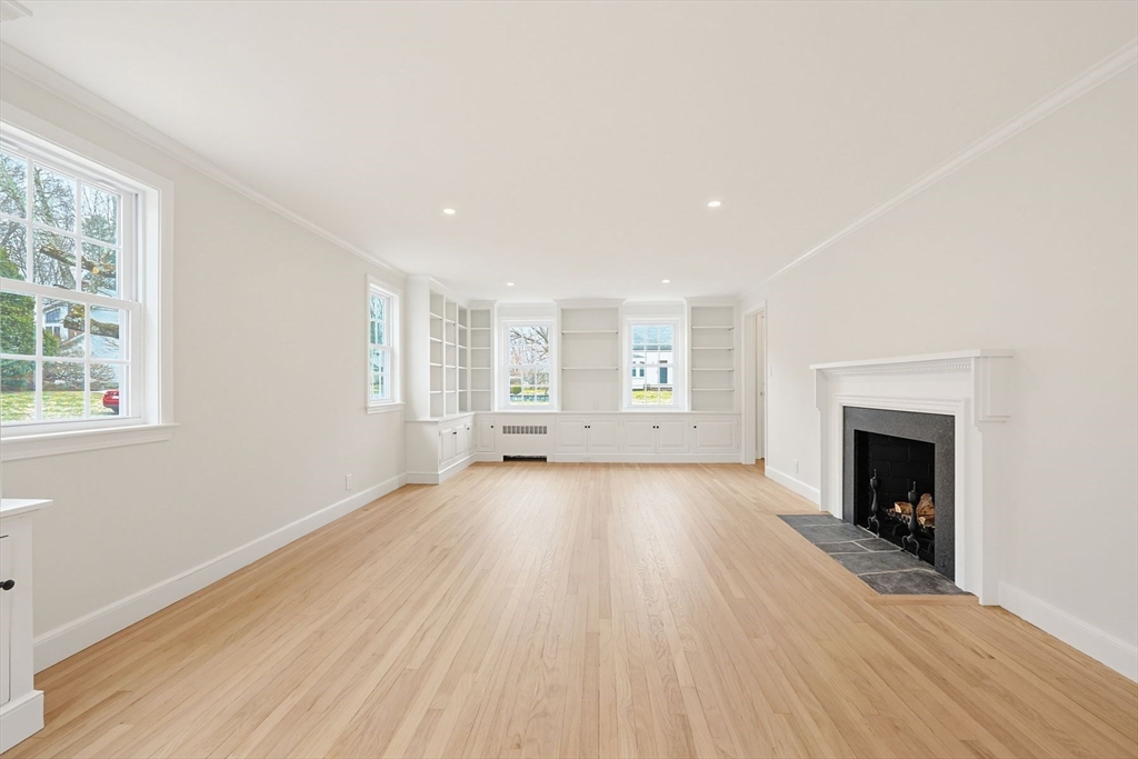 9 Arnold Road Shrewsbury, MA 01545 - Photo 8 of 34