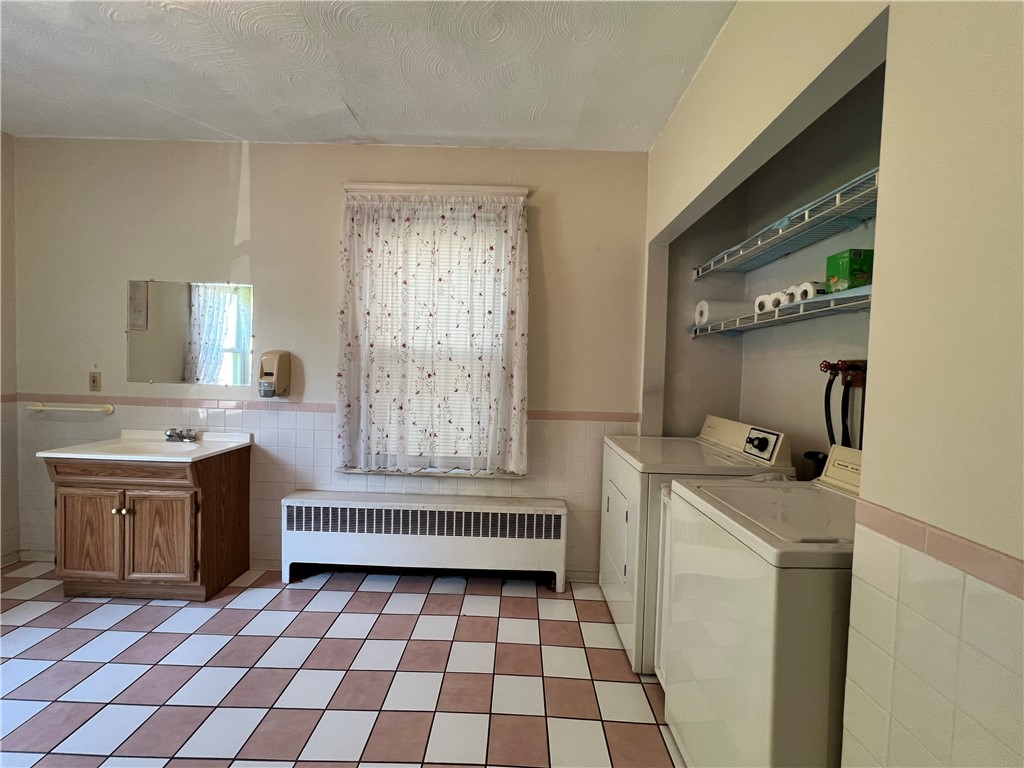 19 Vale Street Providence, RI 02908 - Photo 18 of 33