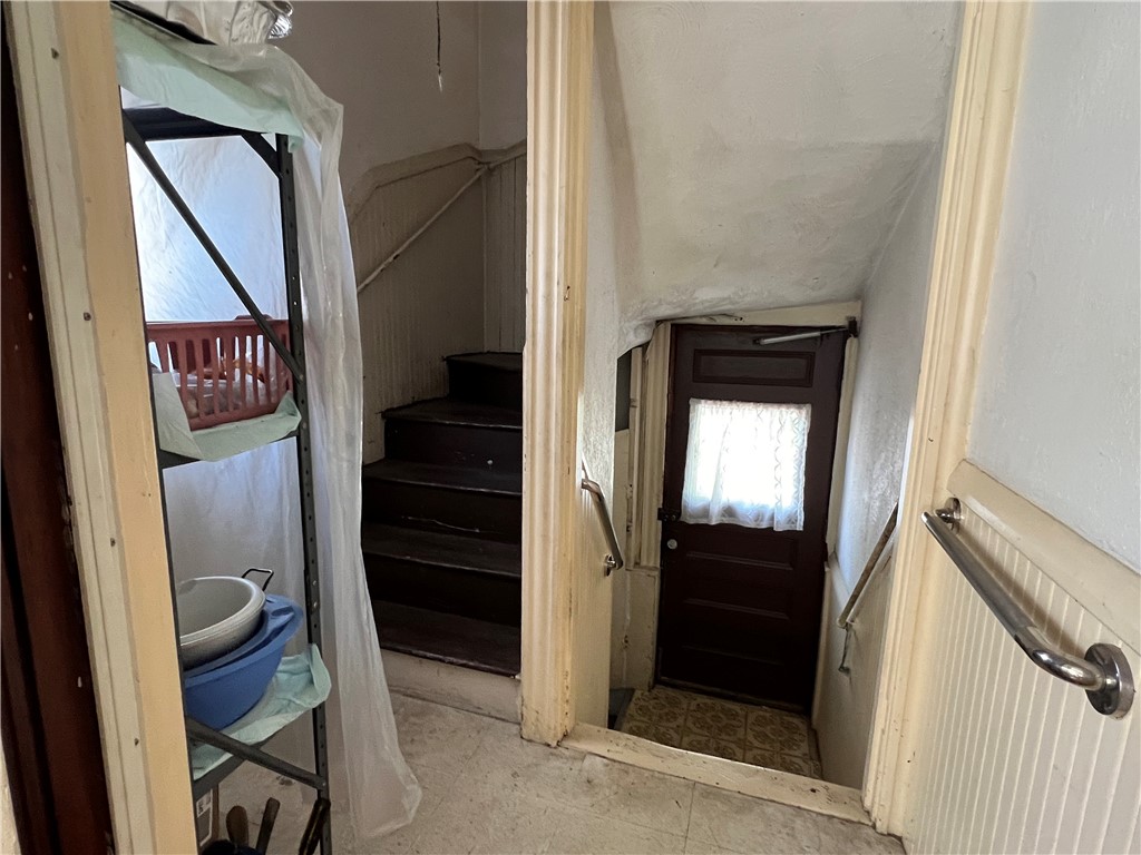 19 Vale Street Providence, RI 02908 - Photo 20 of 33