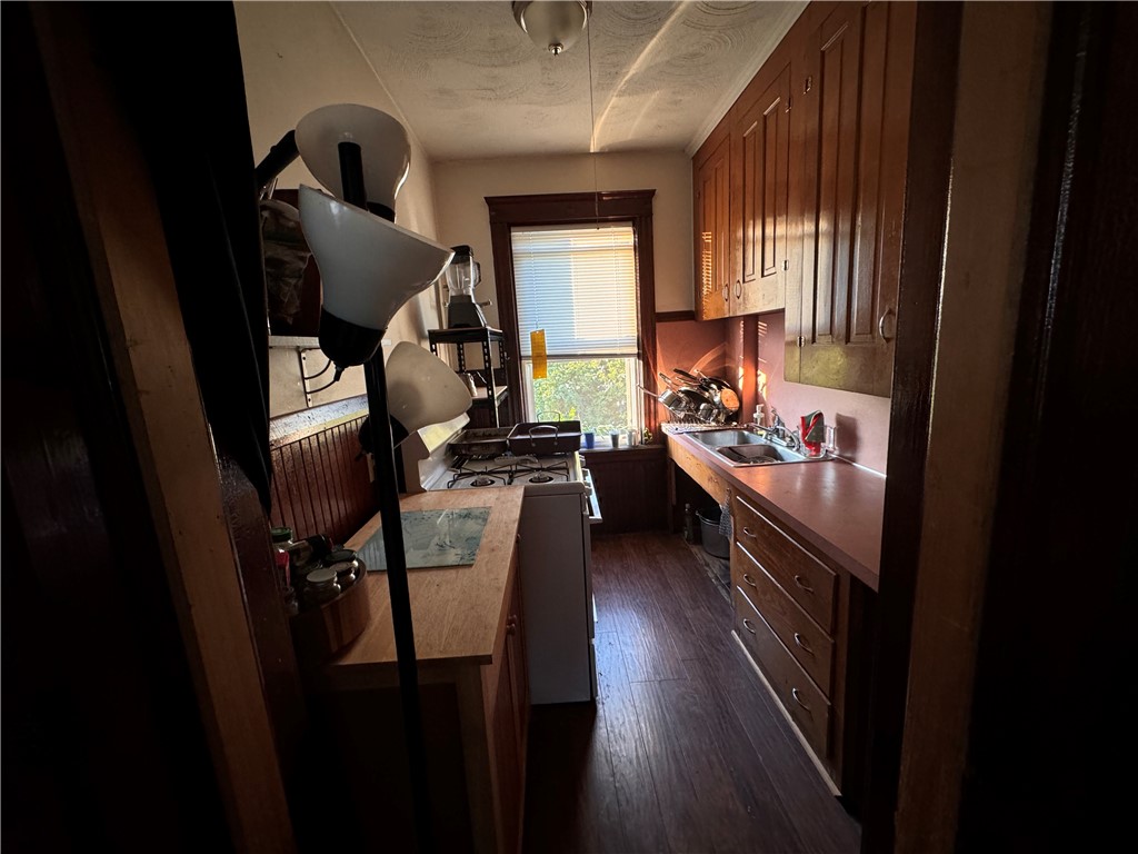 19 Vale Street Providence, RI 02908 - Photo 24 of 33