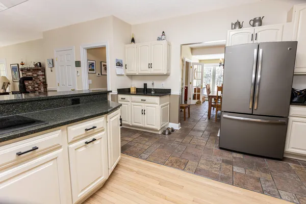 $899,900 | 71 Fogg Road, Buxton, ME 04093