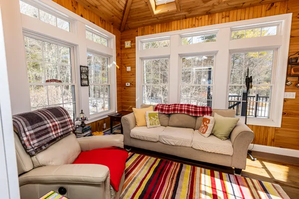 $899,900 | 71 Fogg Road, Buxton, ME 04093