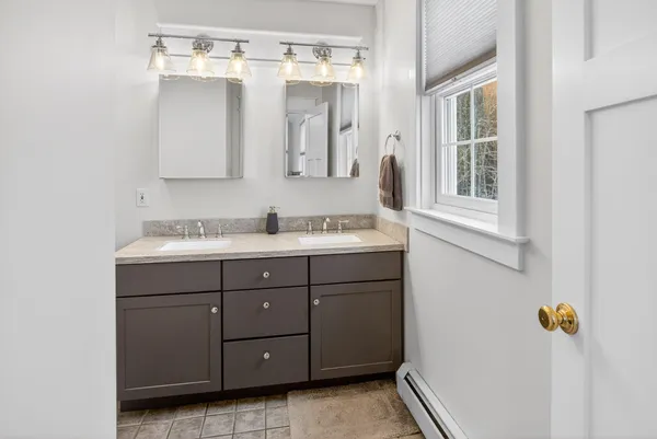 $899,900 | 71 Fogg Road, Buxton, ME 04093