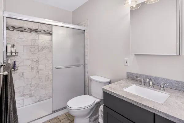 $899,900 | 71 Fogg Road, Buxton, ME 04093