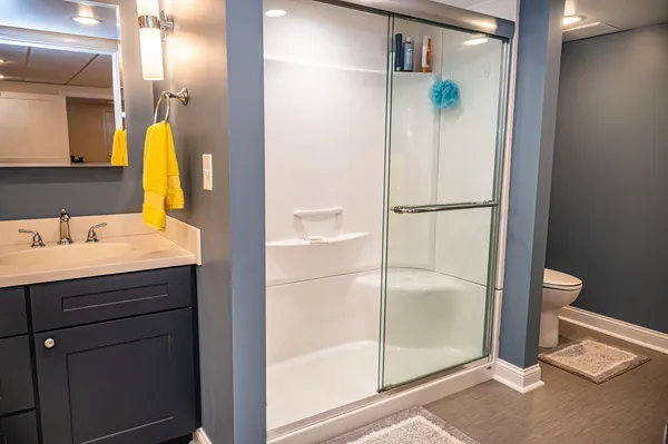 $899,900 | 71 Fogg Road, Buxton, ME 04093