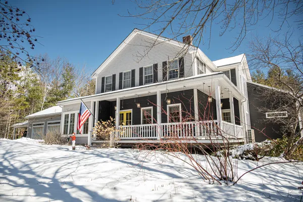 $899,900 | 71 Fogg Road, Buxton, ME 04093