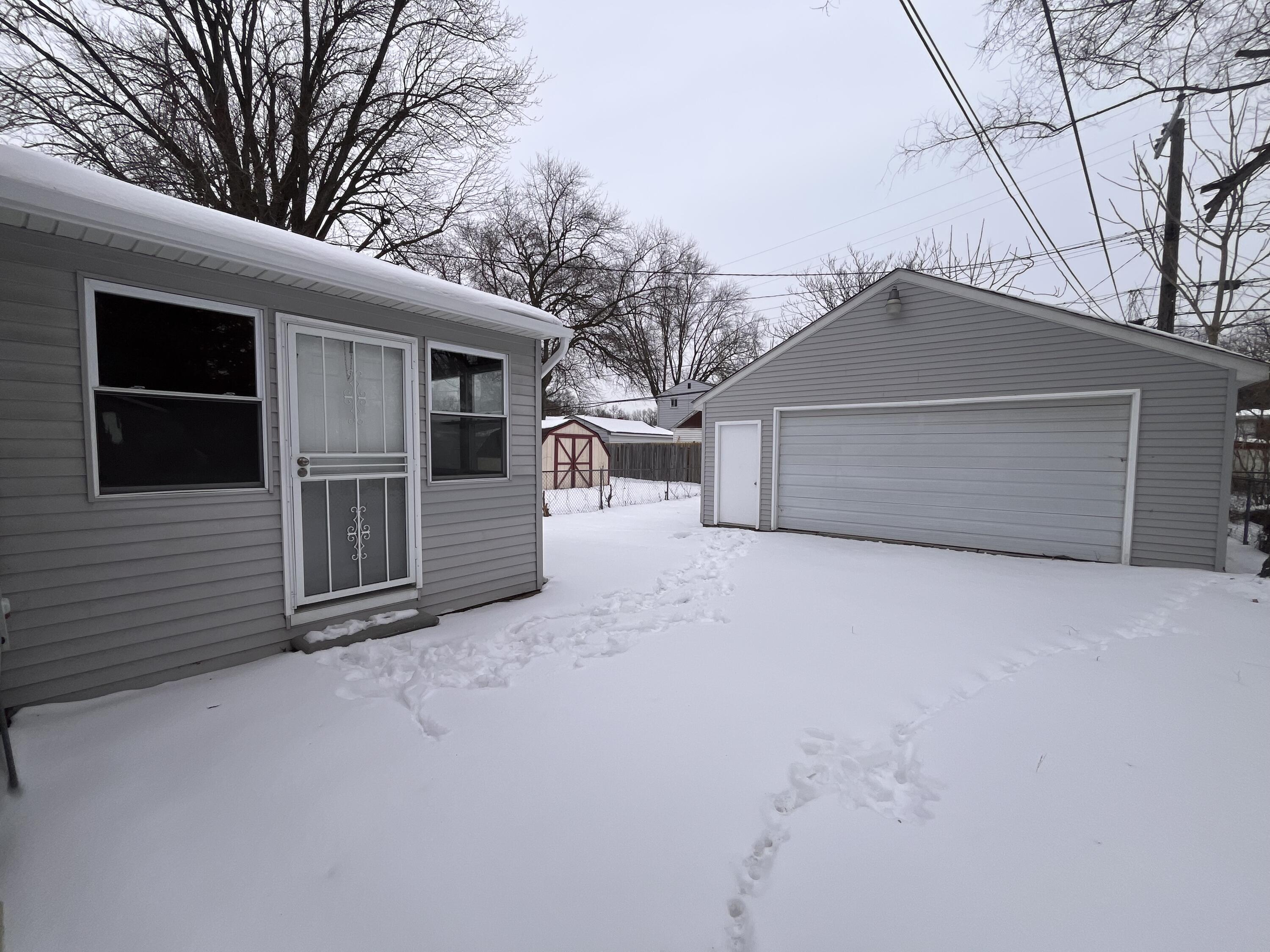 15512 Dixie Redford, MI 48239 - Photo 12 of 14 IMG_2604