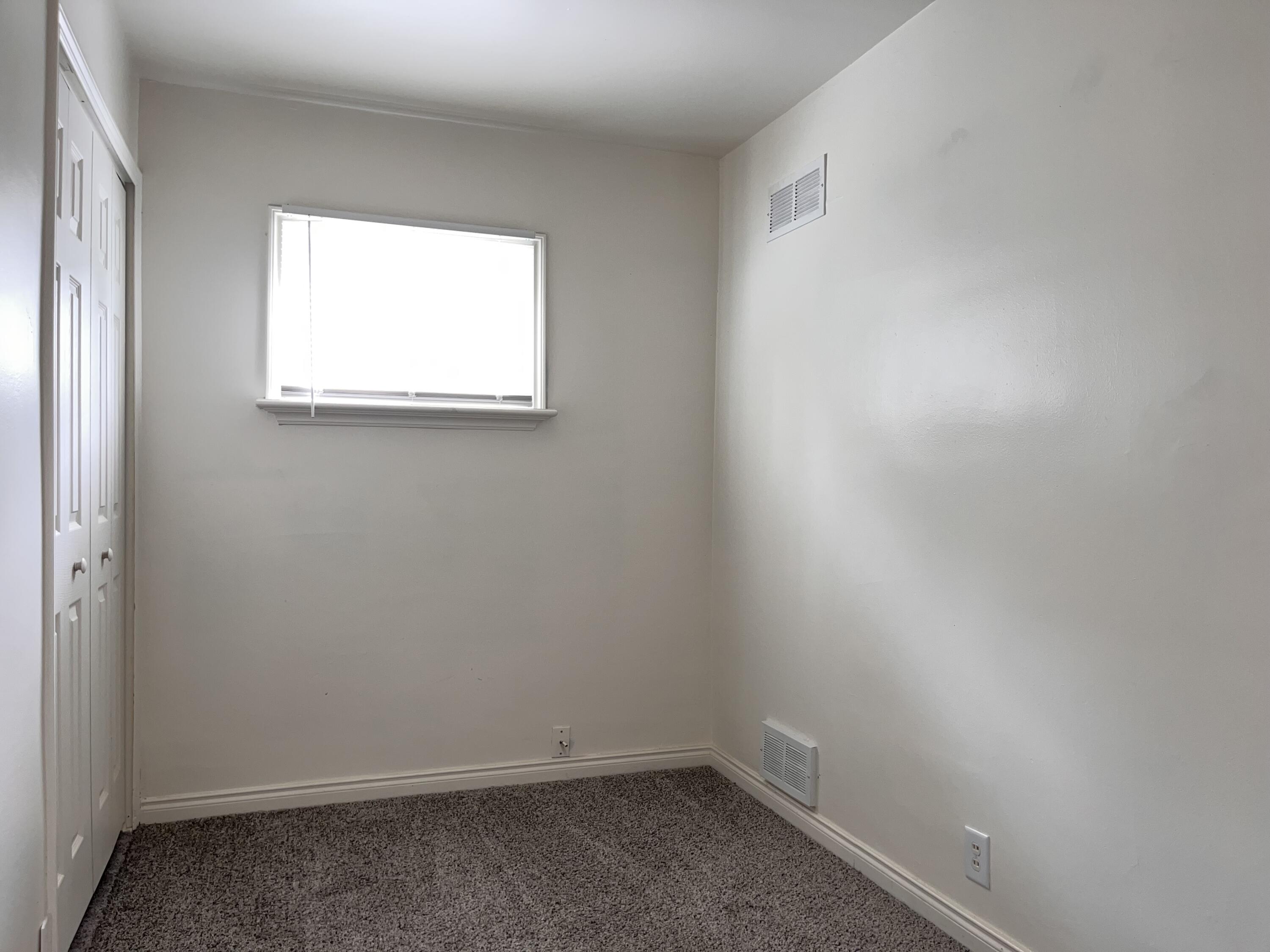 15512 Dixie Redford, MI 48239 - Photo 6 of 14 IMG_2047