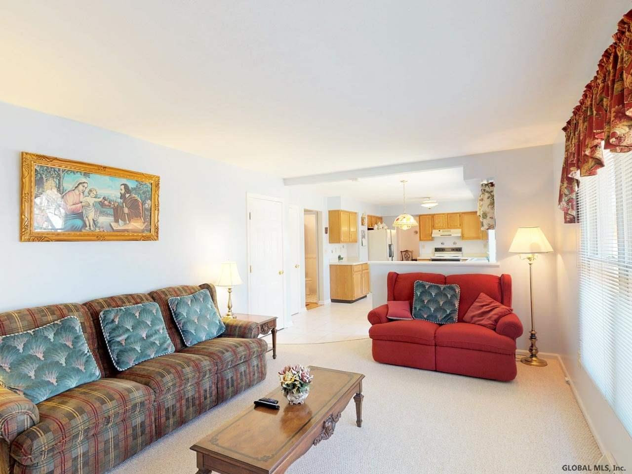 16 Squire Road Colonie, NY 12304 - Photo 9 of 40 Photo 9