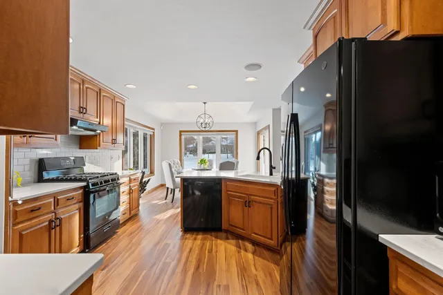 $464,900 | 2446 Reginald Hill, De Pere, WI 54115